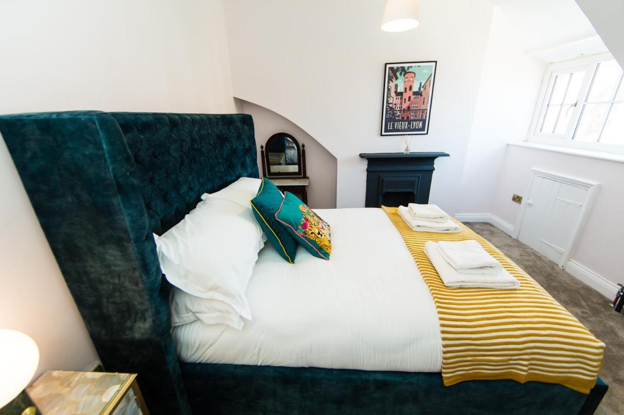 Rounton Villa By Maison Parfaite - Hot Tub - Sea Views - Parking Робин Худ'с Бей Екстериор снимка